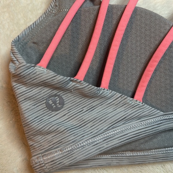 Lululemon Free to Be Bra Wild *Light Support Size 6 - Picture 5 of 7